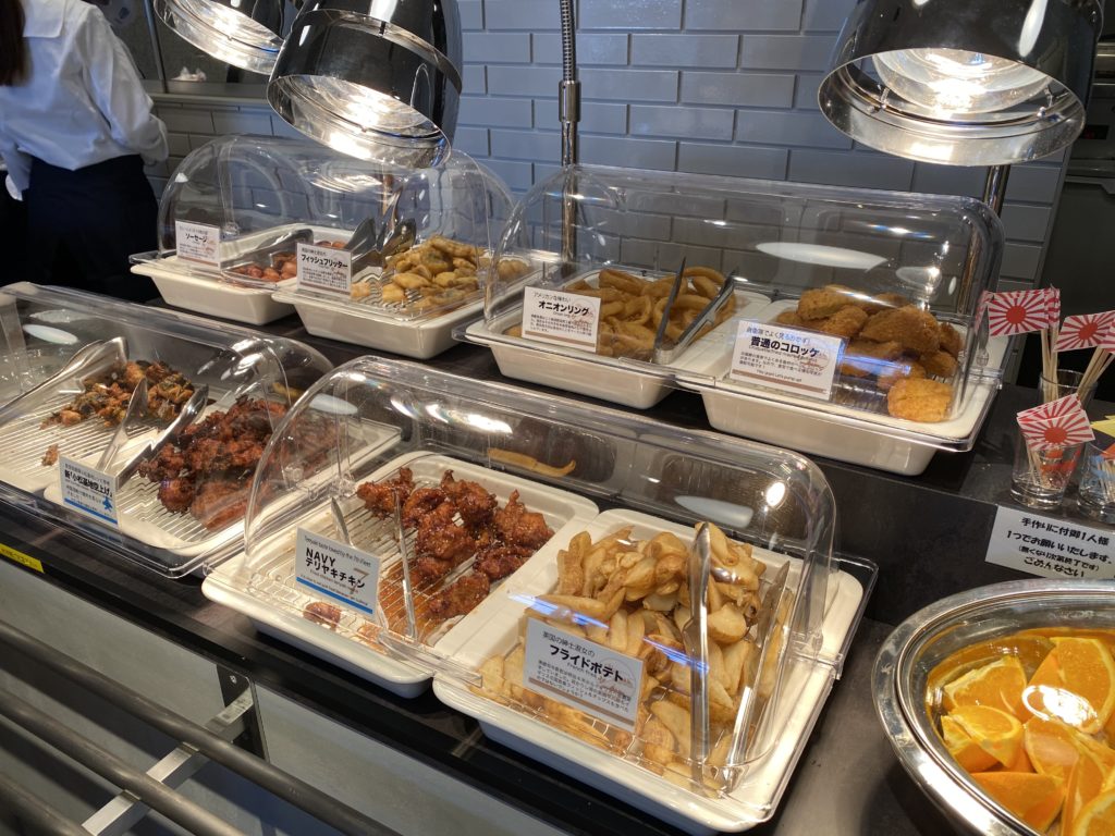 カレーですよ4452（ 横須賀汐入 横須賀海軍カレー本舗ベイサイドキッチン）横須賀観光の新メインスポット。│カレーライター はぴい オフィシャルサイト