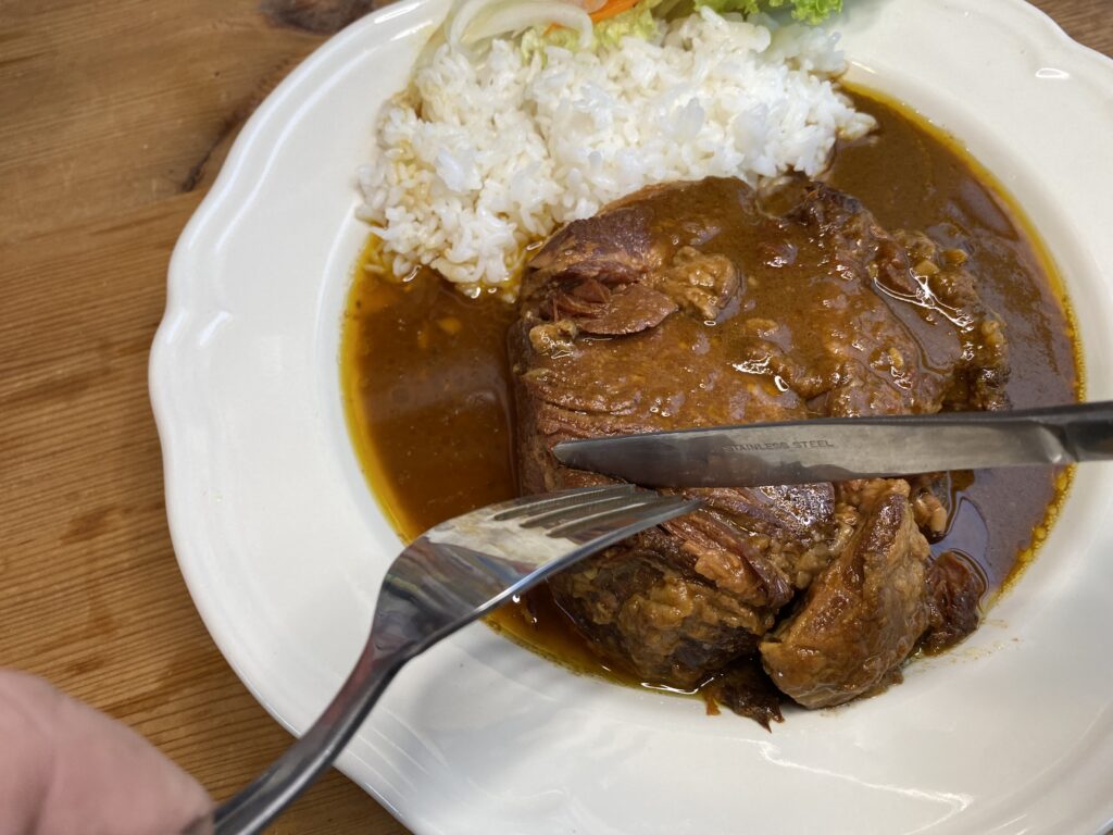 カレーですよ4696（レトルト GREAT塊CURRY）デカ肉の最高額