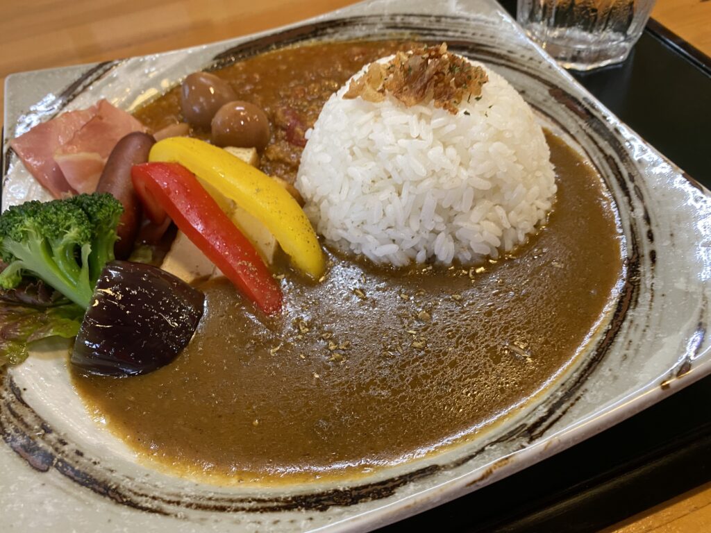 カレーですよ4876（青梅 燻製とスパイスカレーけむり 河辺本店