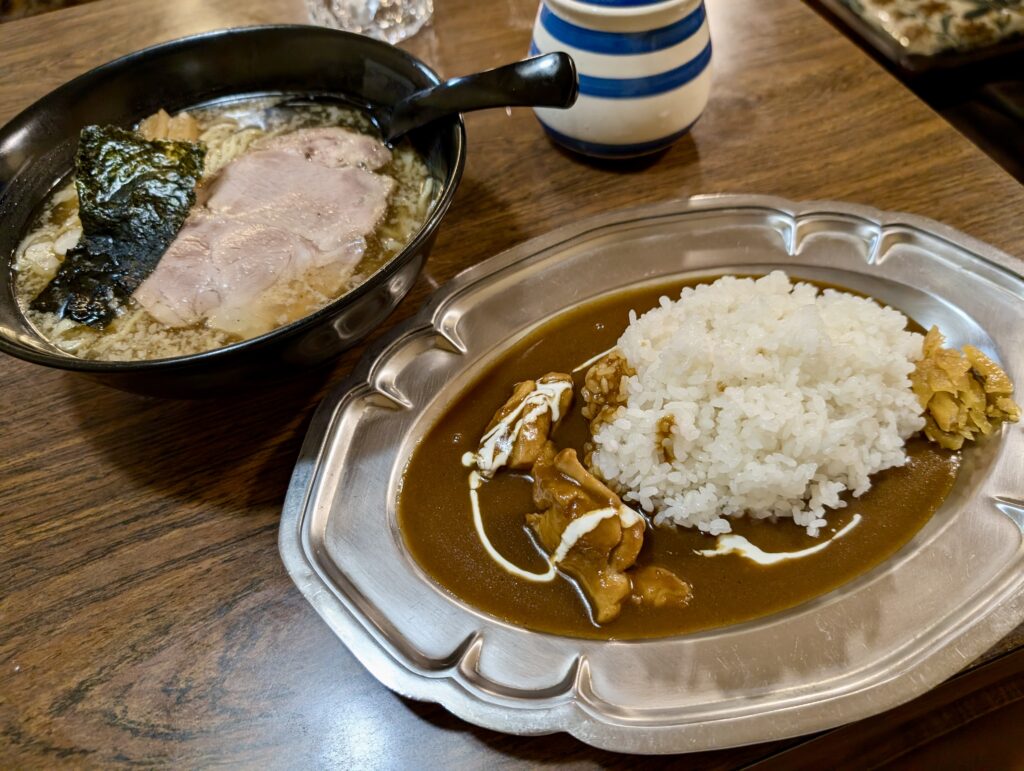 カレーラーメン！！！ SPICY CURRY 魯珈」×「らあめん花月嵐」 “スパイスカレーの女神”と作っ