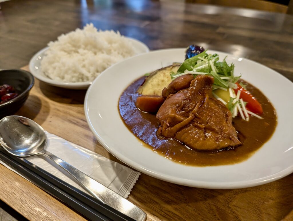 貴重！映画「カレーライス」台本　値下交渉可 物価高騰で…】“カレーライス指数”が過去最高値 - YouTube