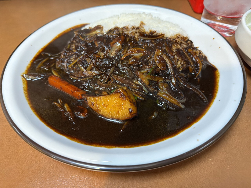 カレーですよ5642（秋葉原 ラホール）黒いカレーのこと。│カレー