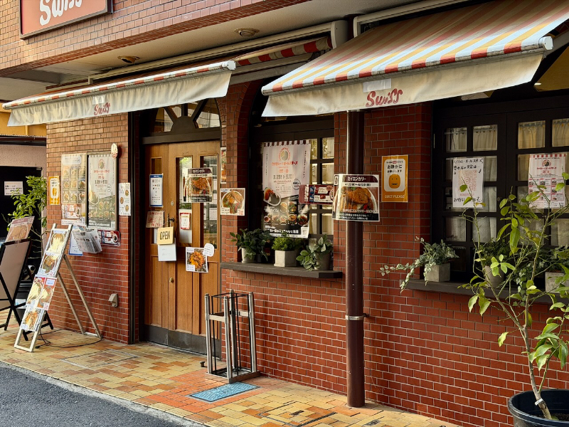 カレーですよ5703（築地 TSUKIJI.カフェ.スイス）カツカレー