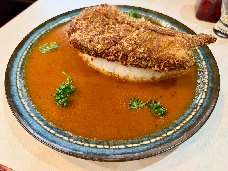 カレーですよ5703（築地 TSUKIJI.カフェ.スイス）カツカレー
