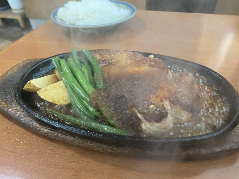 カレーなしよ 栃木鬼怒川塩谷町 とんかつ ステーキ篠 ニンニク焼き の味と食感に悶絶 風呂上がりの愉悦 カレーライター はぴい オフィシャルサイト