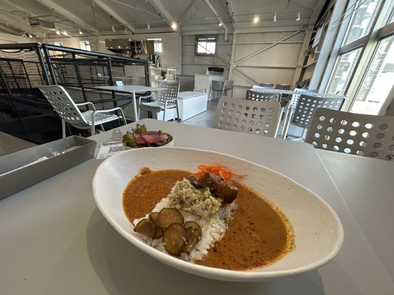 カレーですよ5176（新木場 soko station 146）倉庫街のカフェに